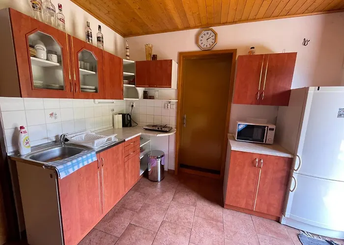 Brodský E1062 Horská chata Červený Kostelec