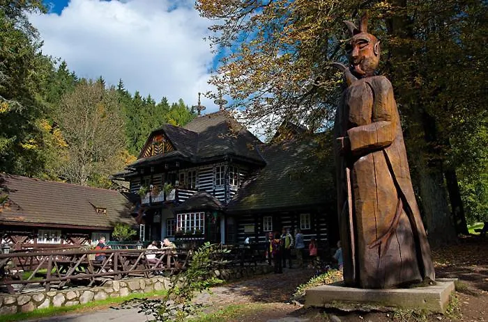 Brodský E1062 Horská chata Červený Kostelec